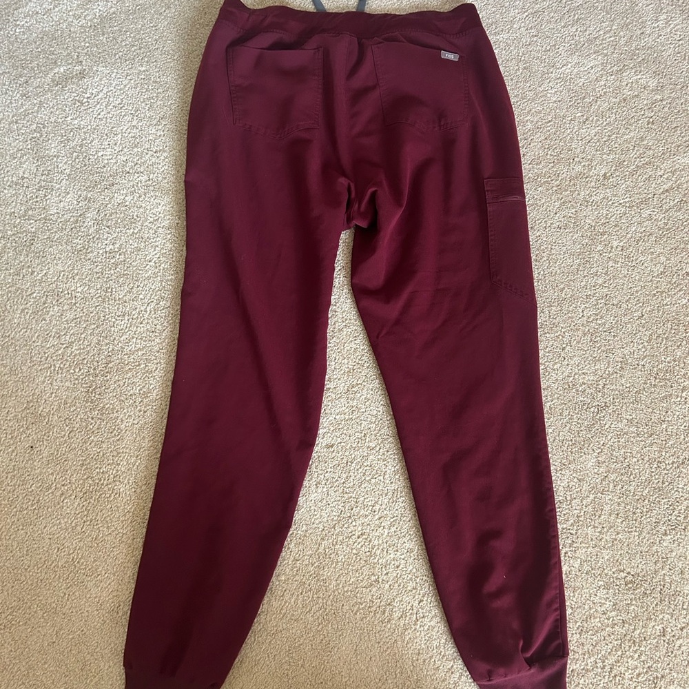 Figs Maroon Scrub pants L/T - Picture 2 of 4